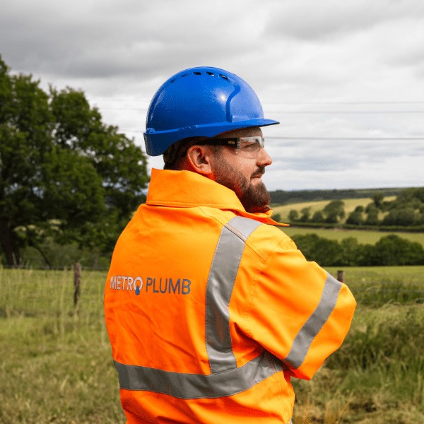 https://metroplumb.co.uk/wp-content/uploads/2020/08/Metro-Plumb-North-East-Plumbing-Engineer.jpg